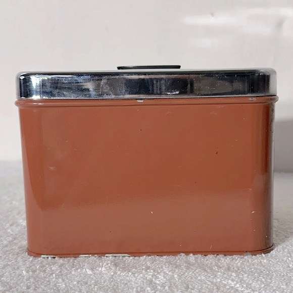 Vintage Brentwood Brown Painted Metal Small Tea Canister With Lid - Picture 5 of 10
